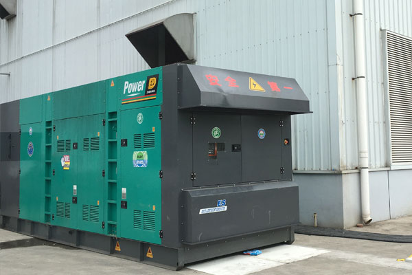 雷州燃油滤清器的更换流程是怎样的？