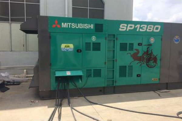 雷州为什么有些柴油发电机组的输出电压可以调节？