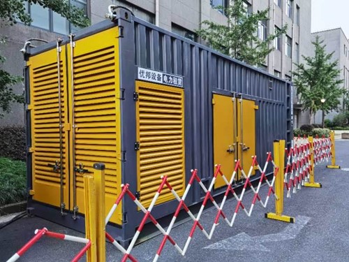 雷州如何使用转速表检查发动机的转速？